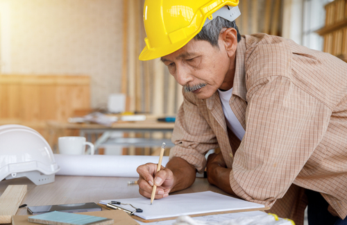 A building inspector updates his Professional Indemnity to run-off insurance.