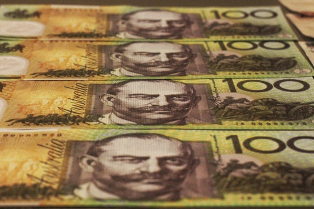 lots of cash - australian 100 dollar notes